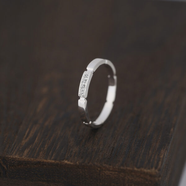 Maillon Panthère wedding ring