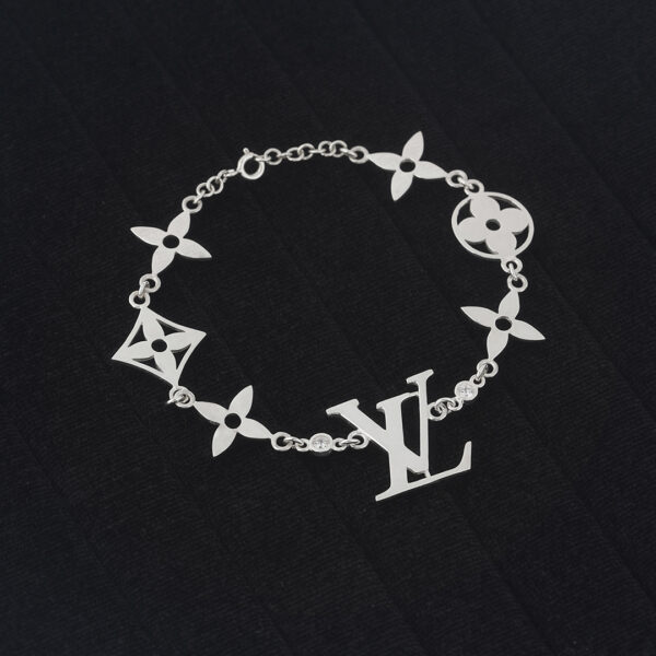Idylle Blossom Monogram Bracelet
