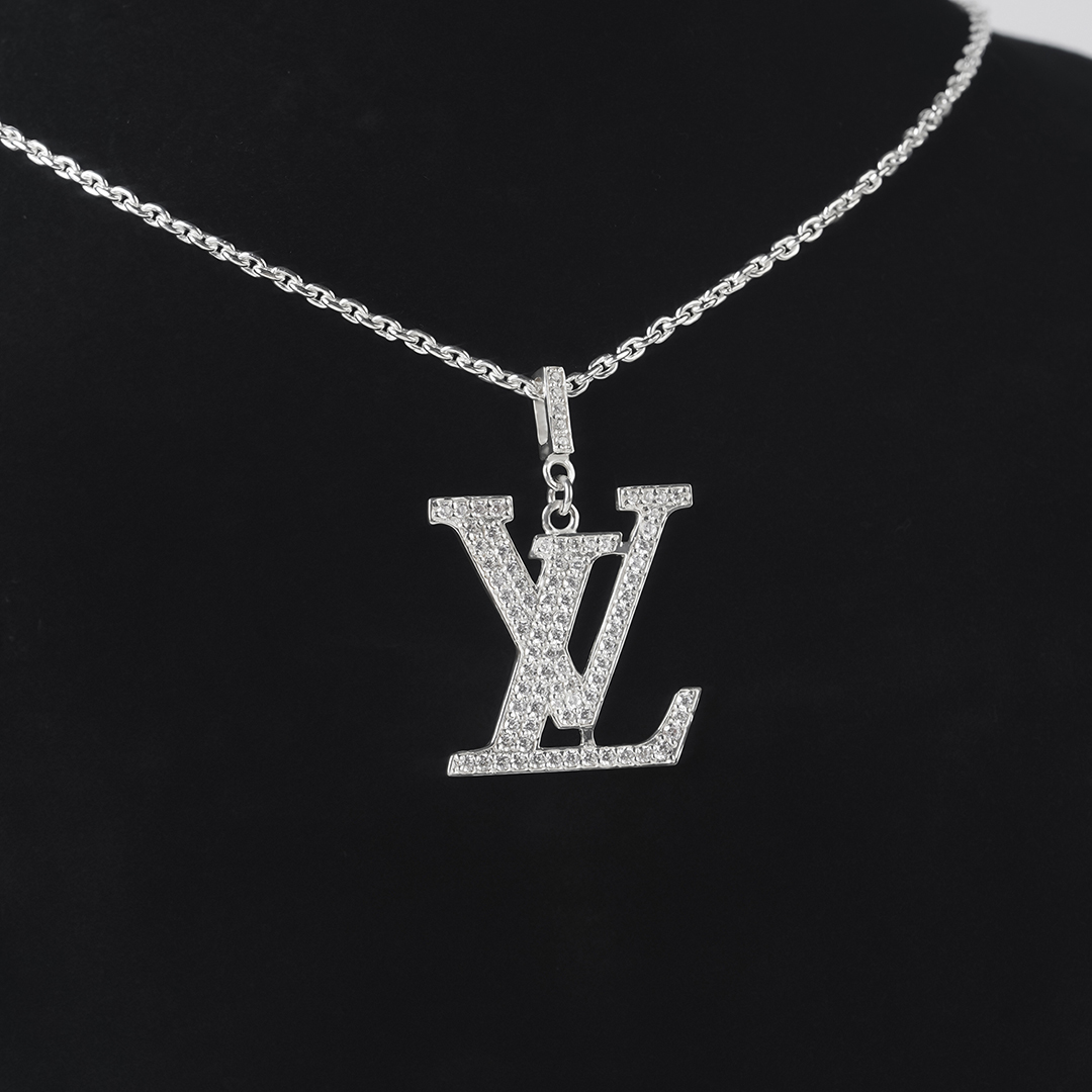 LV Large Pendant Necklace