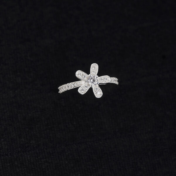 Socrate Ring, 1 Flower