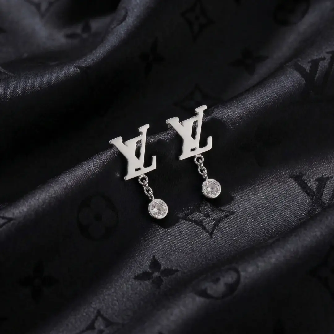 L.V Idylle Blossom Earrings