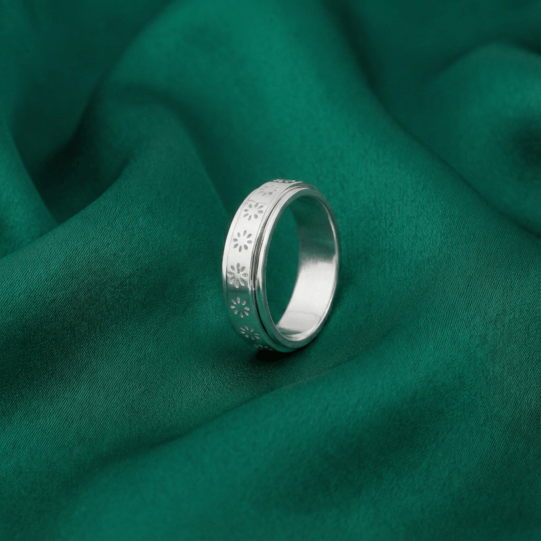Celtic Flower Stress Relieving Spinning Ring