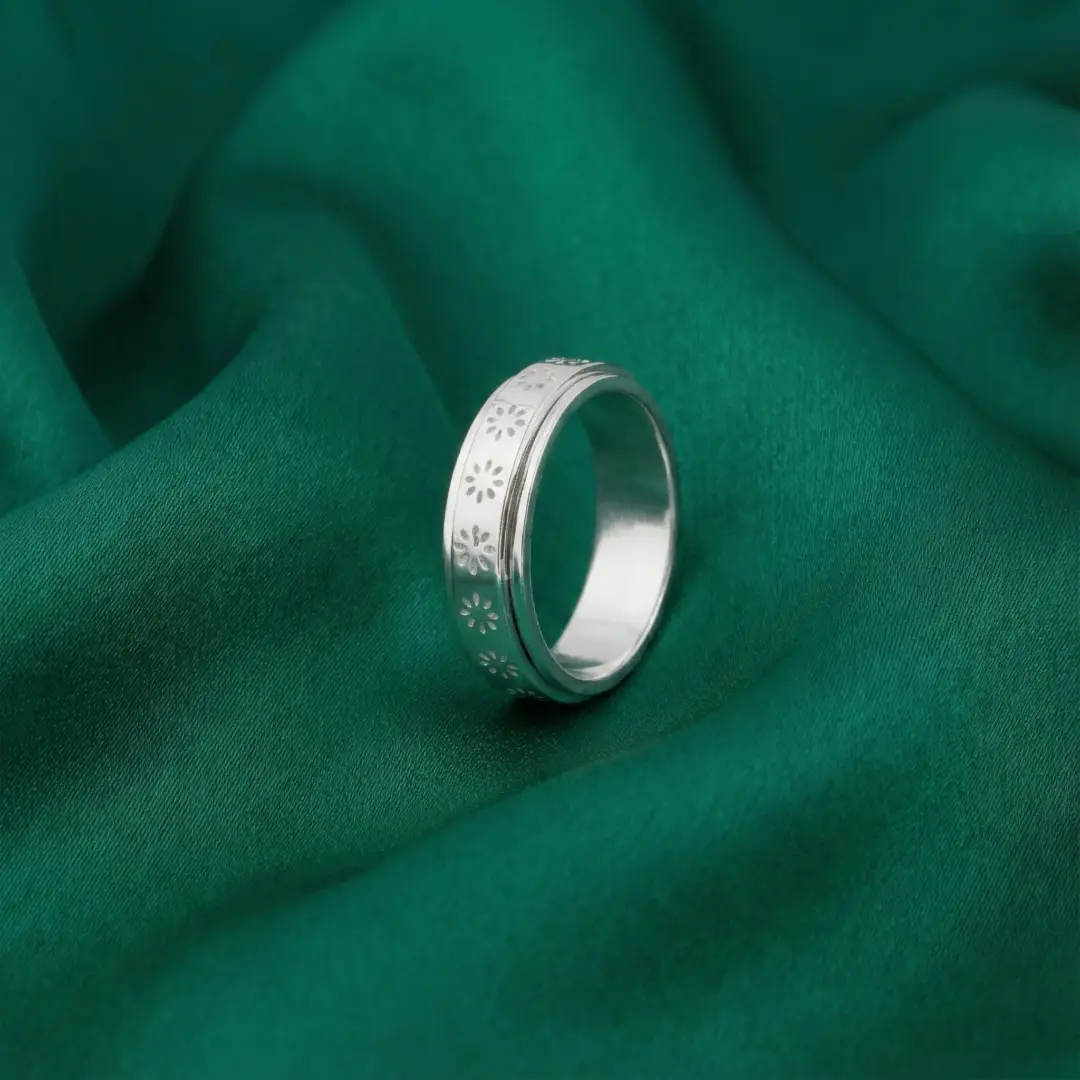 Celtic Flower Stress Relieving Spinning Ring
