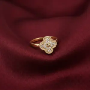 Van Cleef & Arpels, Vintage Alhambra Ring